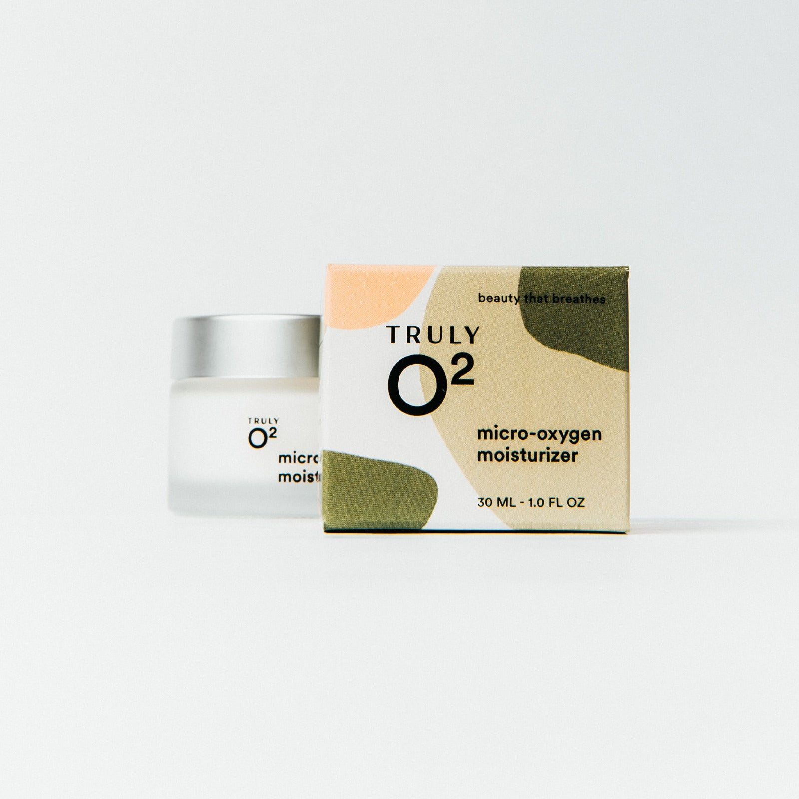 Truly O2 micro-oxygen moisturizer face cream box and jar